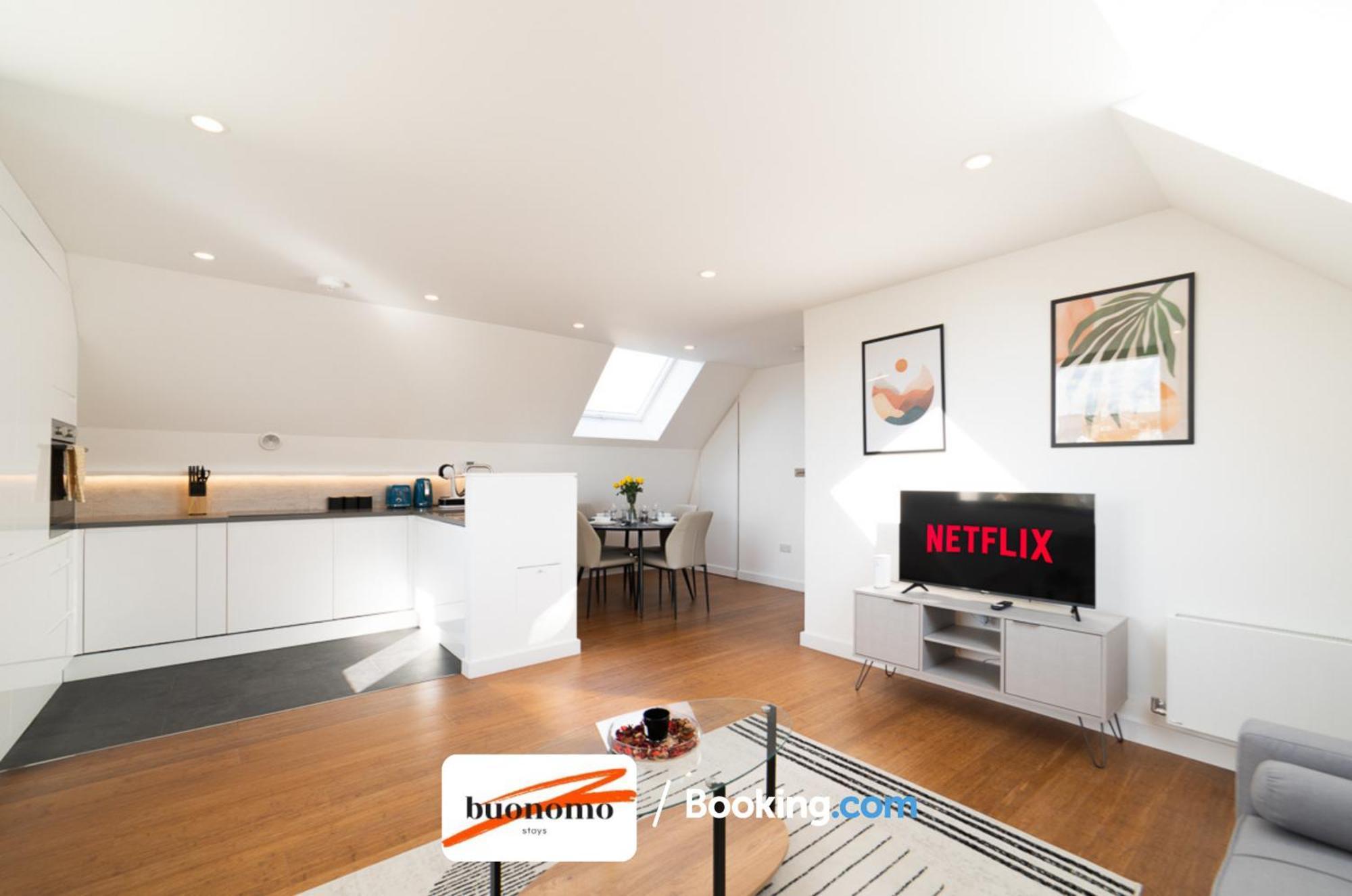 Two Bedroom Apartment At Buonomo Stays Short Lets & Serviced Accommodation Лондон Экстерьер фото